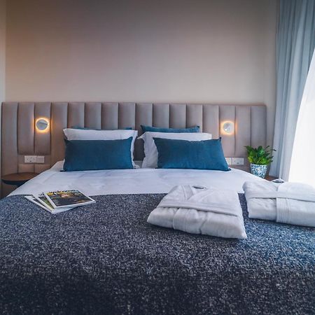 Hotel Wellclub - Wellness Family Experience - Seaview Paphos Exteriér fotografie
