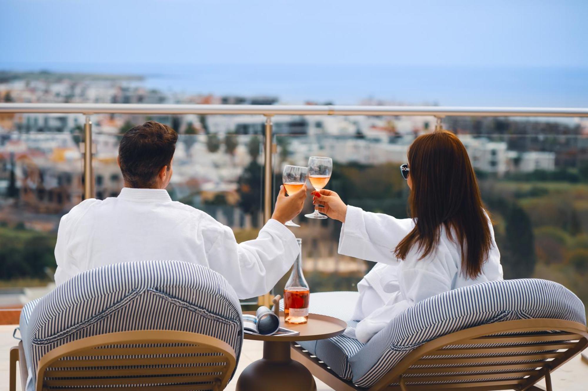 Hotel Wellclub - Wellness Family Experience - Seaview Paphos Exteriér fotografie